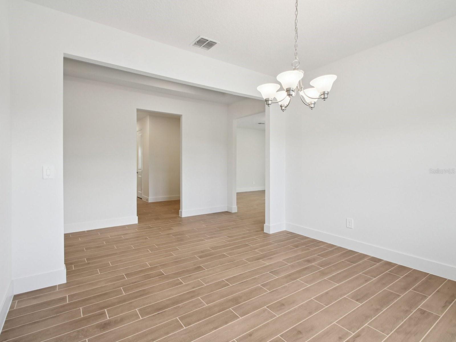 401 BROOKHAVEN TRL, ORMOND BEACH, FL, 32174