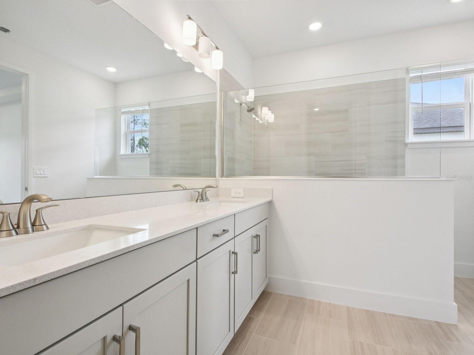 401 BROOKHAVEN TRL, ORMOND BEACH, FL, 32174