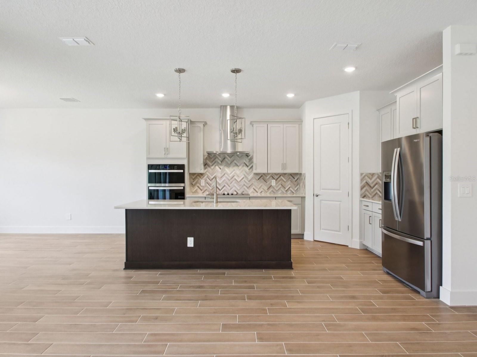 401 BROOKHAVEN TRL, ORMOND BEACH, FL, 32174