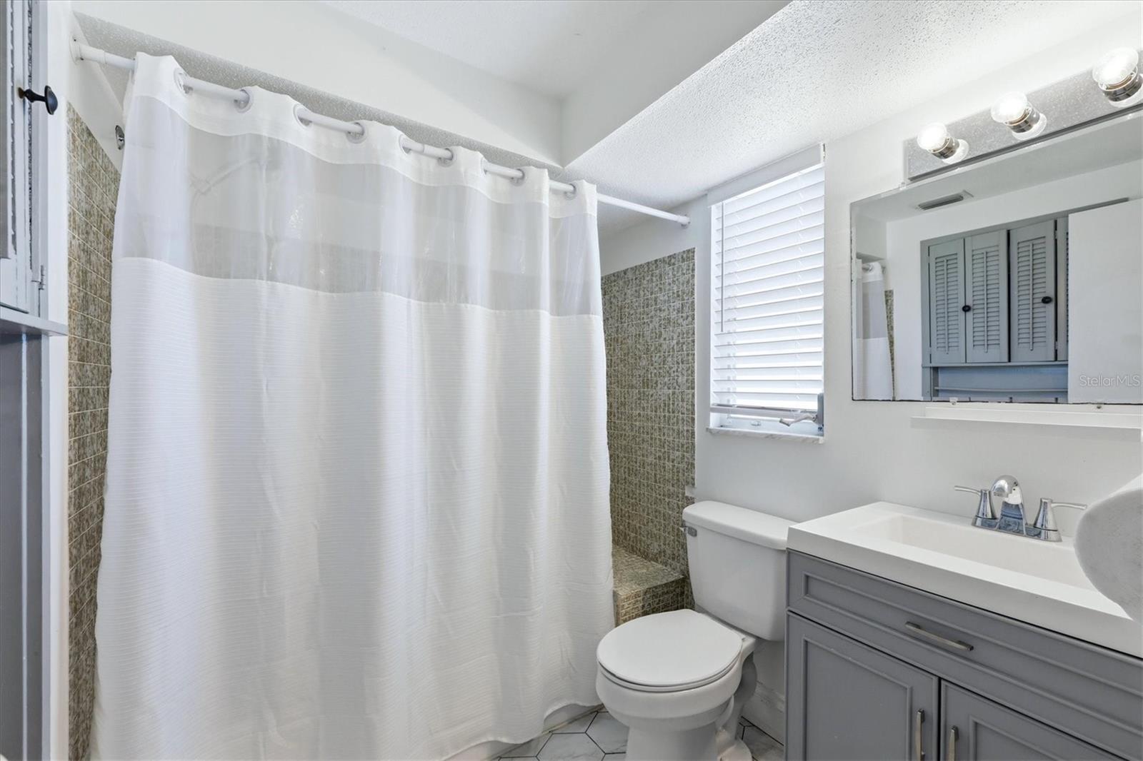 18461 BURKHOLDER CIR, PORT CHARLOTTE, FL, 33948