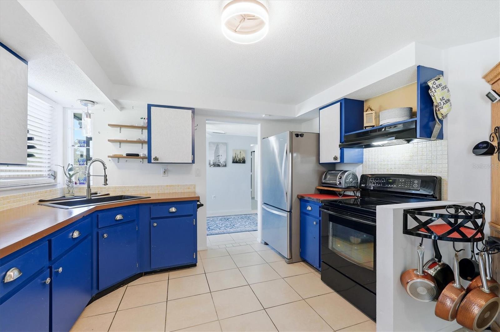 18461 BURKHOLDER CIR, PORT CHARLOTTE, FL, 33948