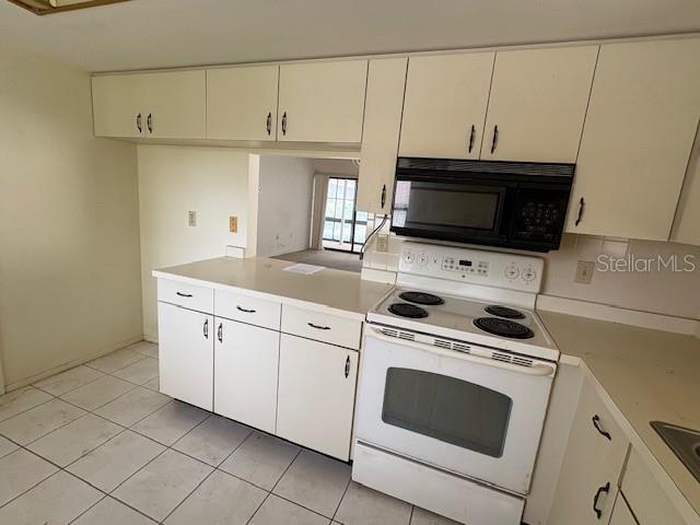 4625 OAK HILL TER #31, SARASOTA, FL, 34232