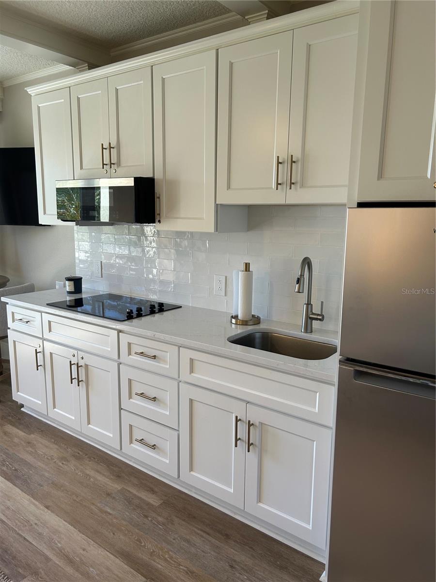 200 OCEAN CREST DR #233, PALM COAST, FL, 32137