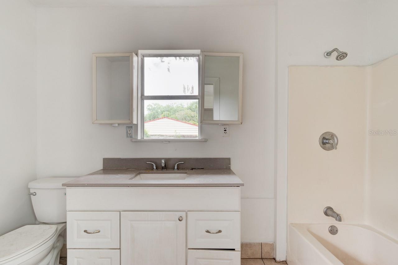 633 BYRON AVE, DAYTONA BEACH, FL, 32114