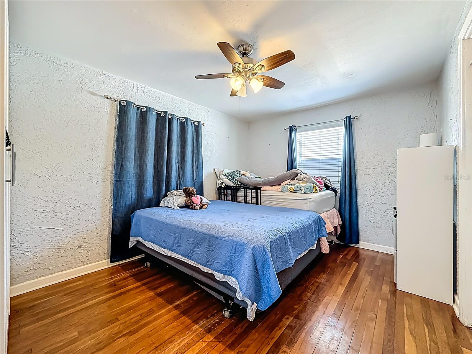 550 40TH ST S, ST PETERSBURG, FL, 33711