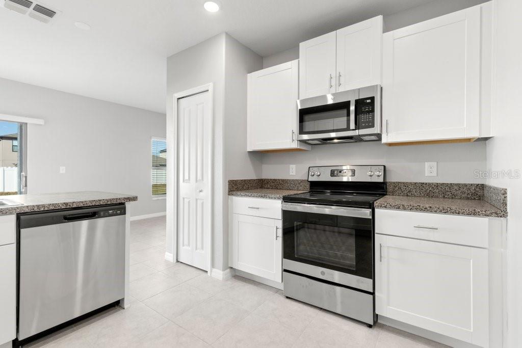 4436 GLOBE THISTLE DR, TAMPA, FL, 33619