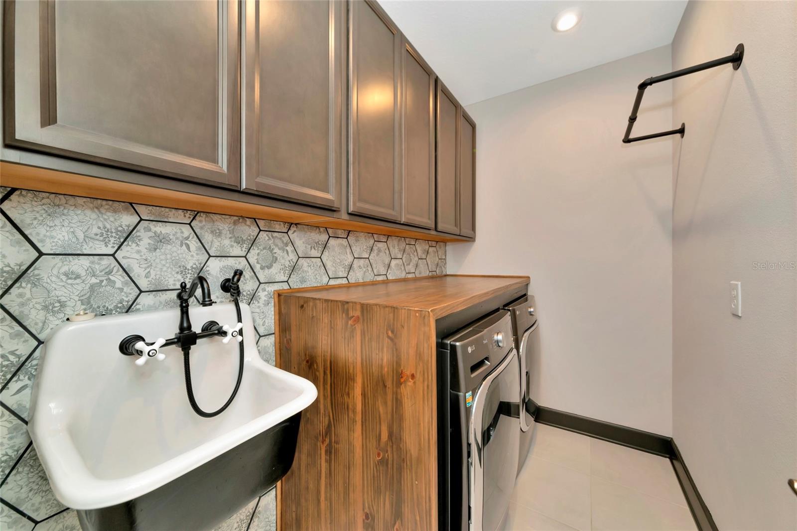 10187 MILKY WAY CIR, SARASOTA, FL, 34241