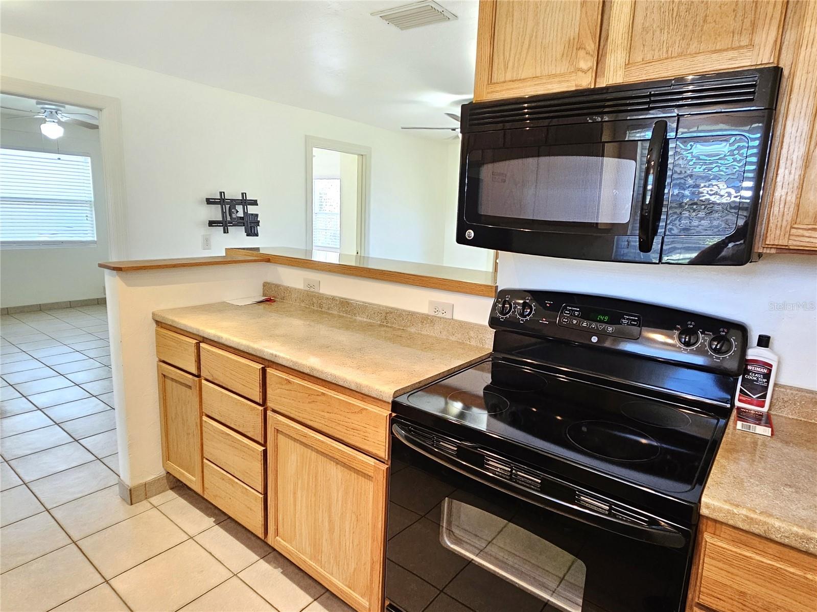 323 PALMETTO RD W, NOKOMIS, FL, 34275