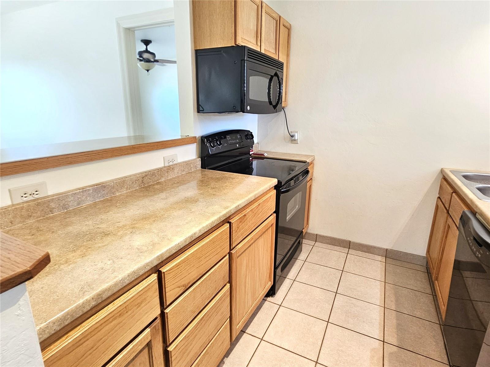 323 PALMETTO RD W, NOKOMIS, FL, 34275