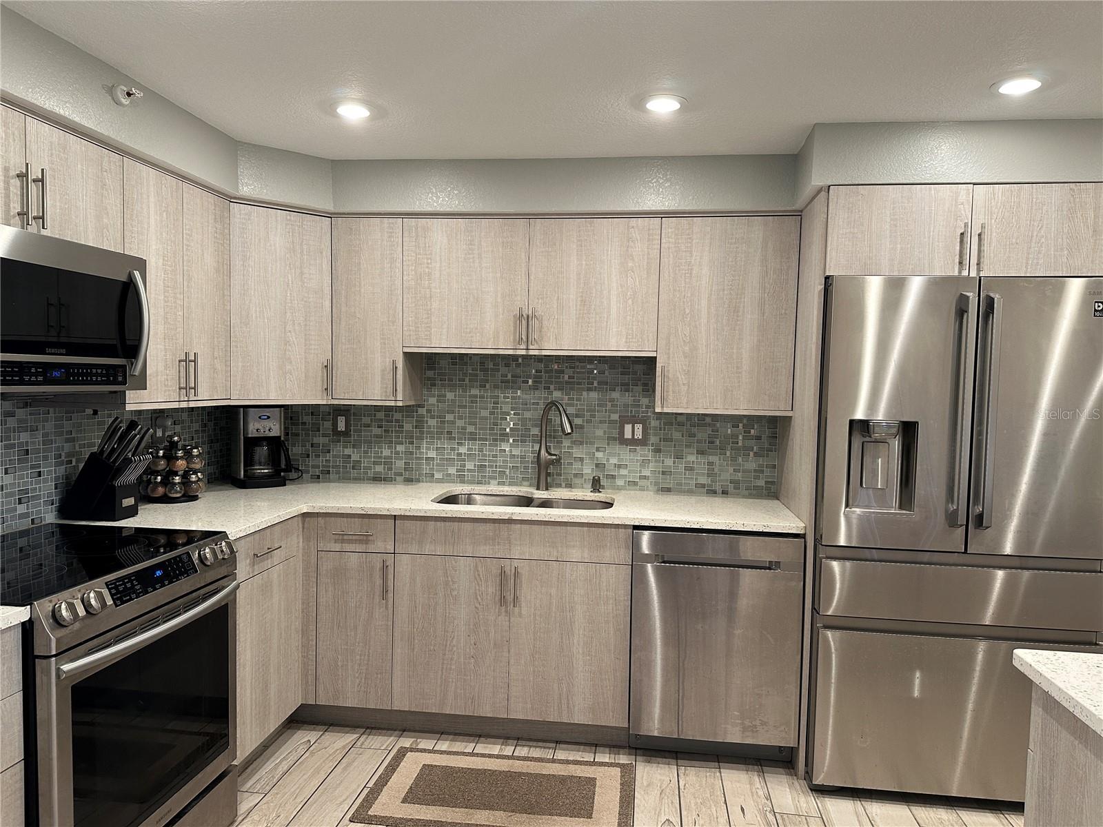 1 KEY CAPRI #303W, TREASURE ISLAND, FL, 33706