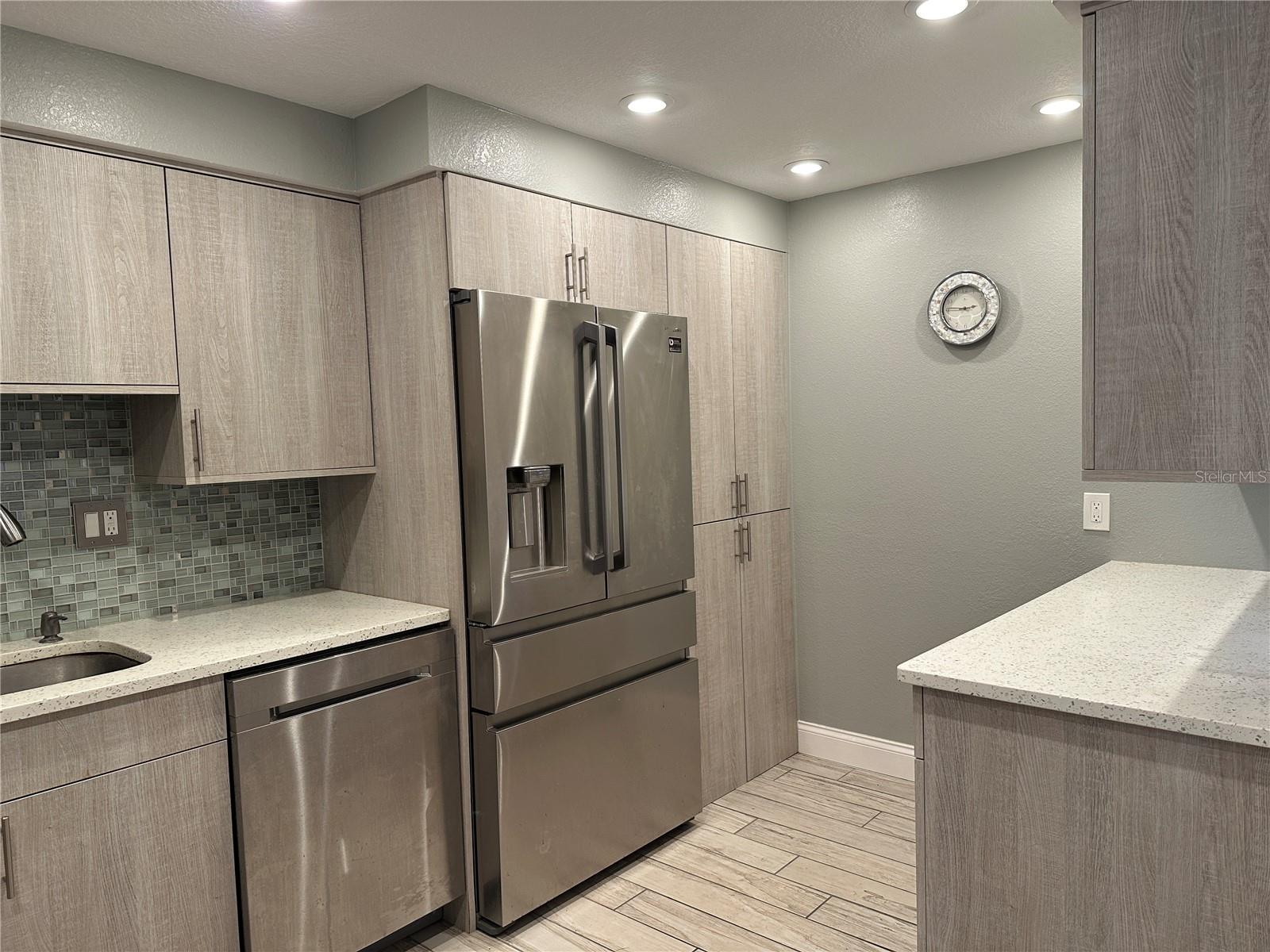 1 KEY CAPRI #303W, TREASURE ISLAND, FL, 33706