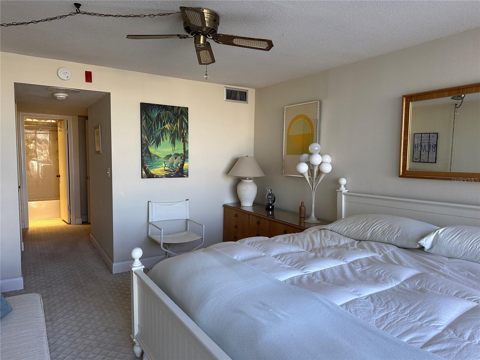 1 KEY CAPRI #303W, TREASURE ISLAND, FL, 33706