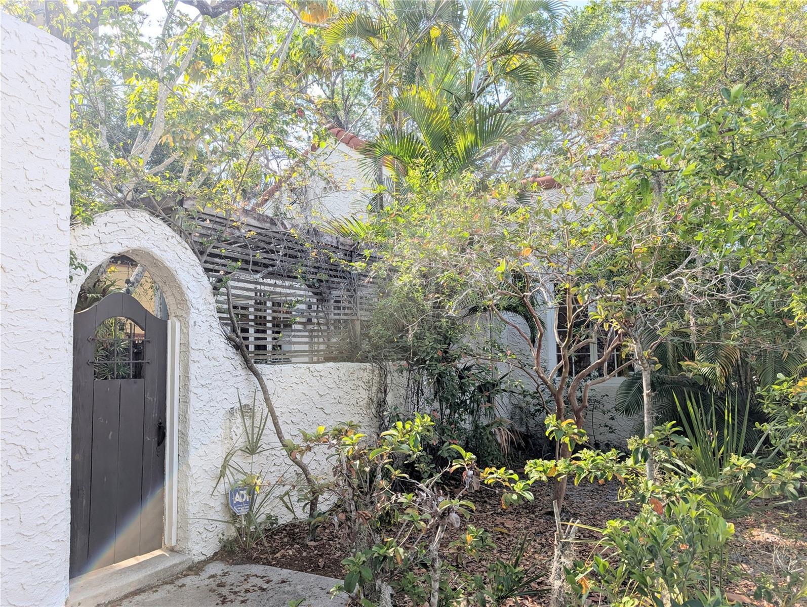 1701 SIESTA DR, SARASOTA, FL, 34239