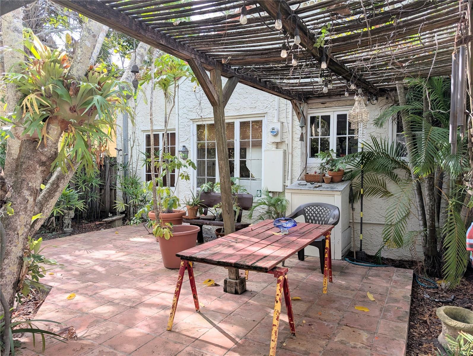 1701 SIESTA DR, SARASOTA, FL, 34239