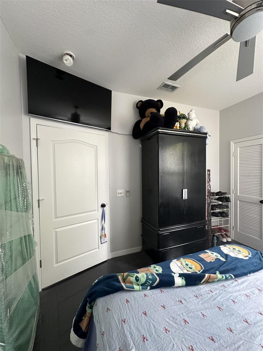 19113 DOVES LANDING DR, TAMPA, FL, 33647