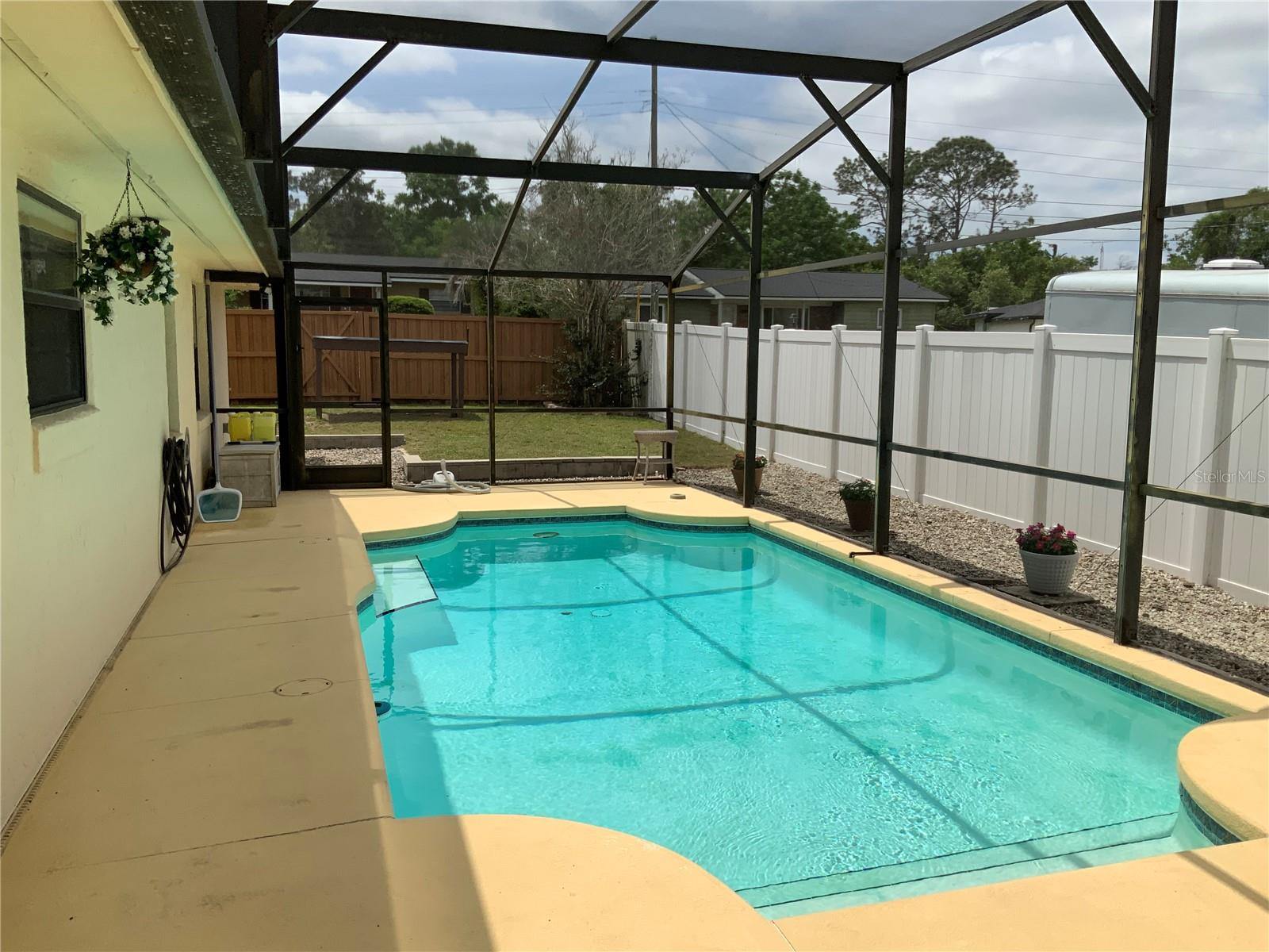 200 BRYAN ST, EUSTIS, FL, 32726