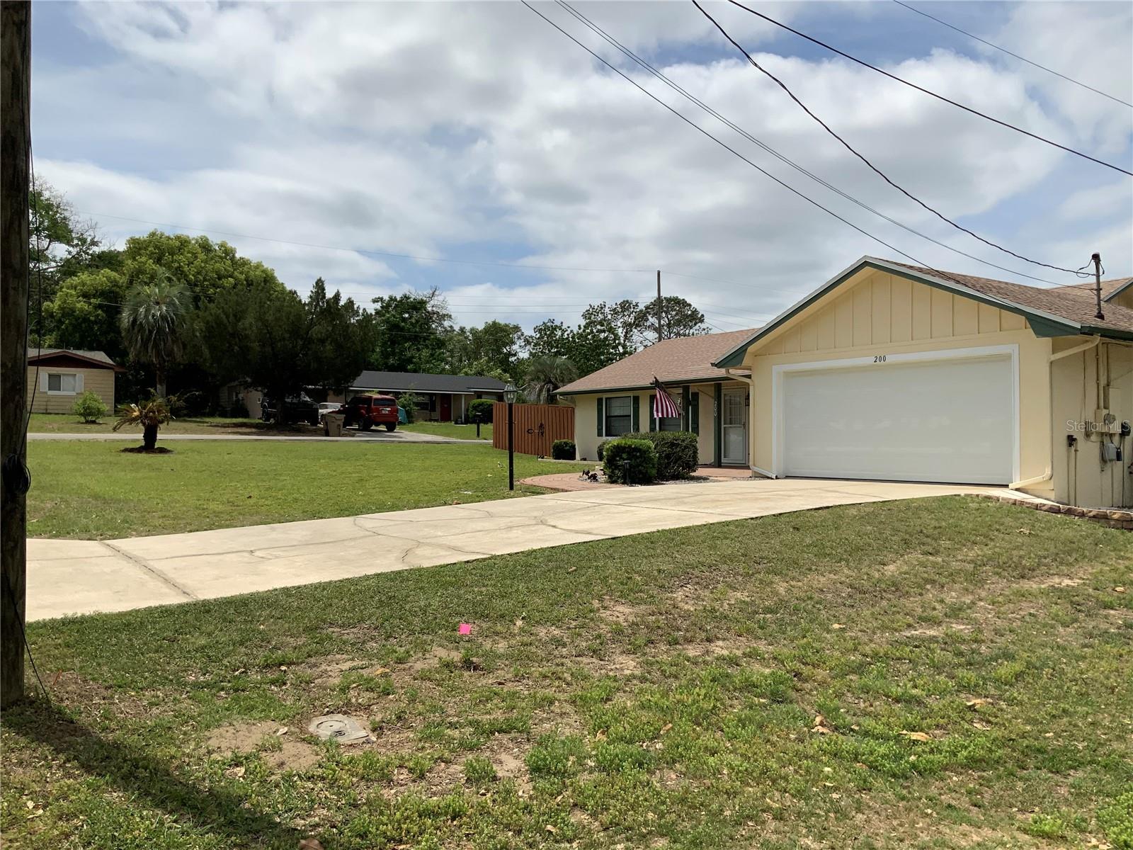 200 BRYAN ST, EUSTIS, FL, 32726