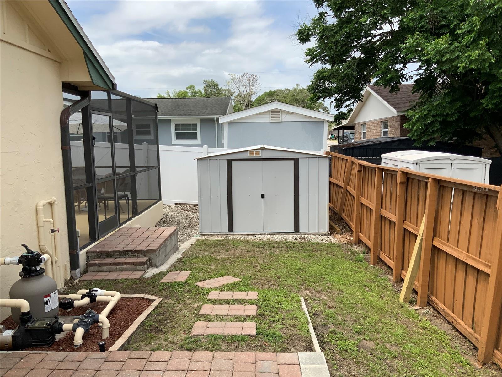 200 BRYAN ST, EUSTIS, FL, 32726