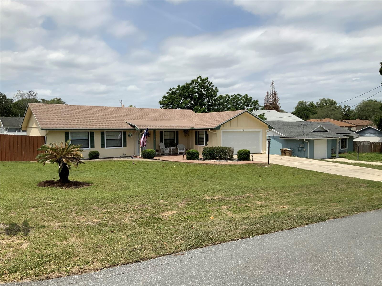 200 BRYAN ST, EUSTIS, FL, 32726