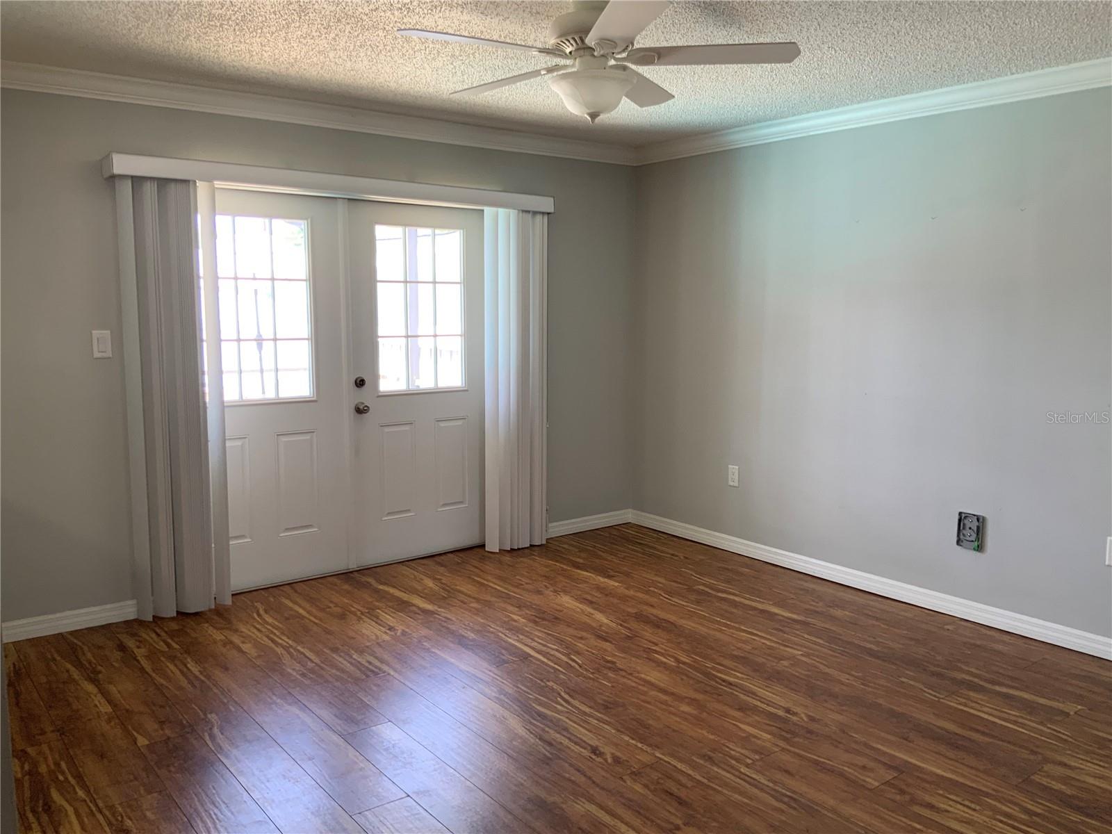 200 BRYAN ST, EUSTIS, FL, 32726