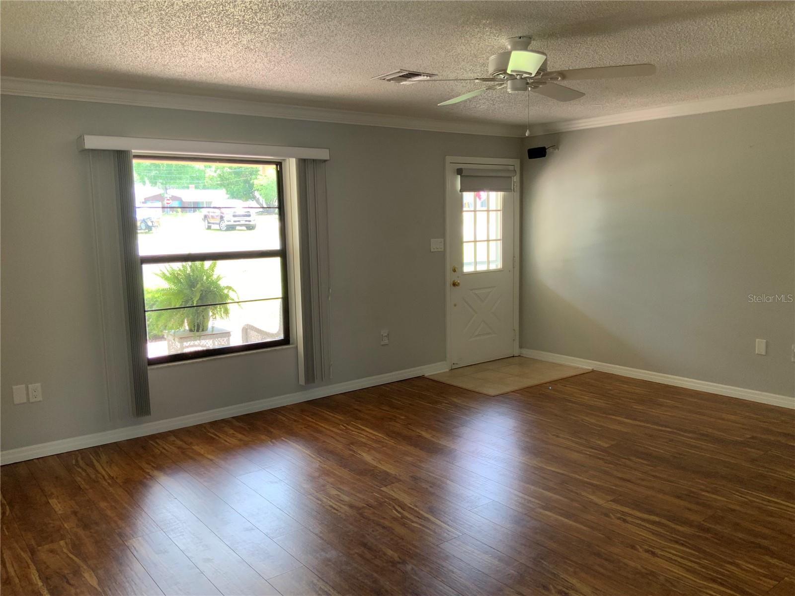 200 BRYAN ST, EUSTIS, FL, 32726