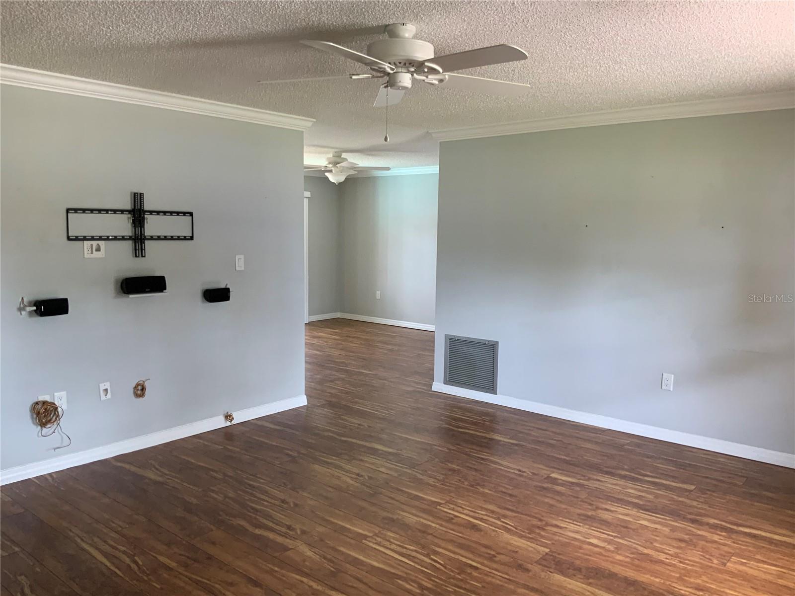 200 BRYAN ST, EUSTIS, FL, 32726