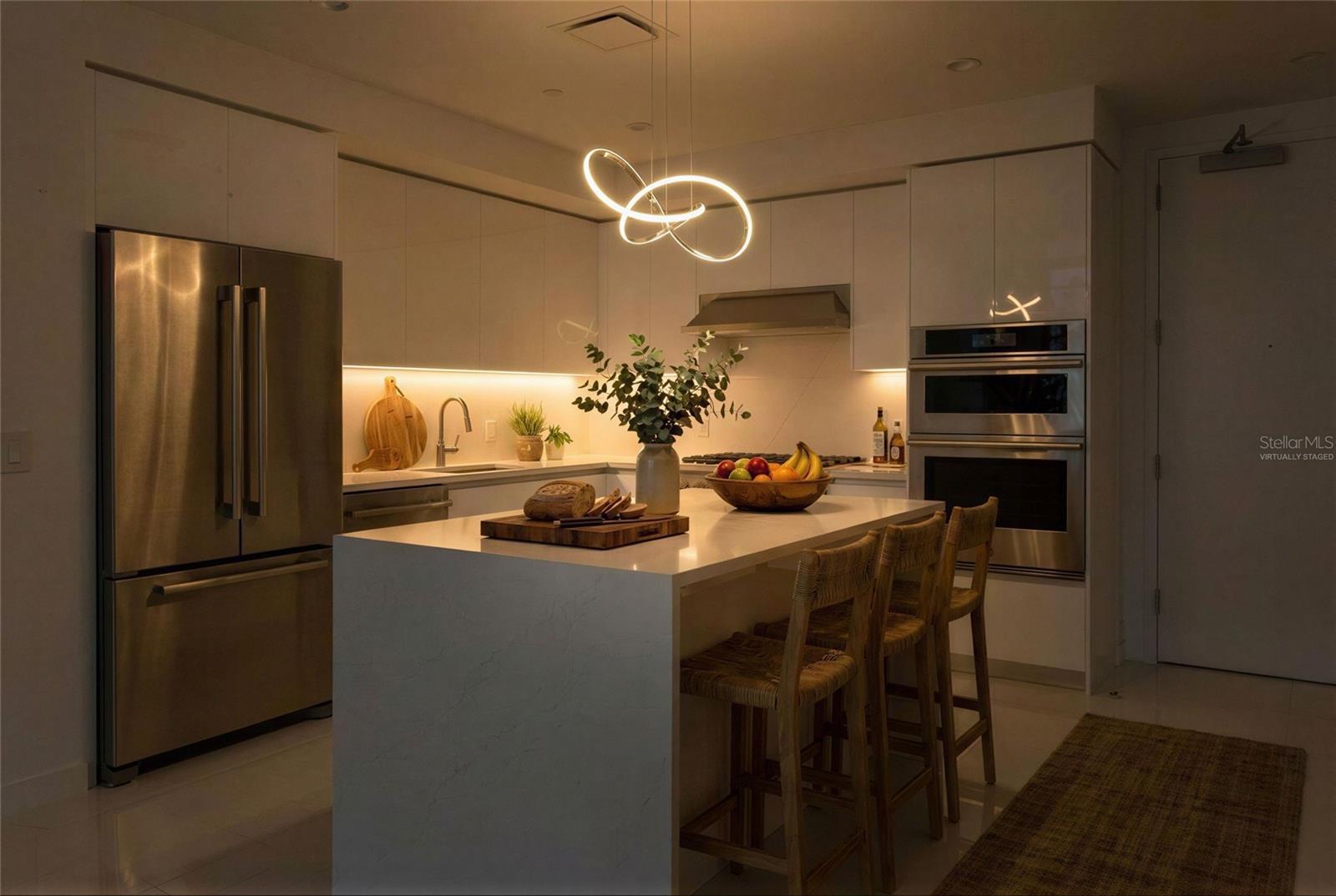 400 CENTRAL AVE #1806, ST PETERSBURG, FL, 33701