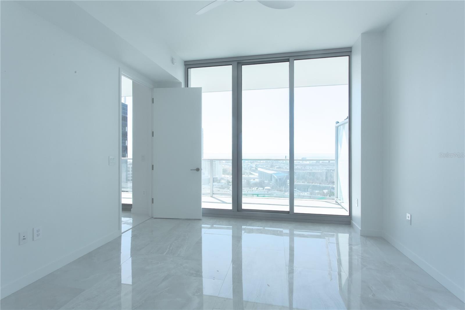 400 CENTRAL AVE #1806, ST PETERSBURG, FL, 33701