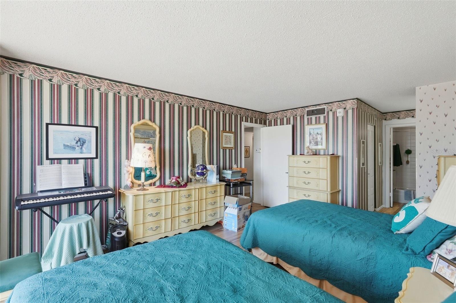 6180 SUN BLVD #307, ST PETERSBURG, FL, 33715