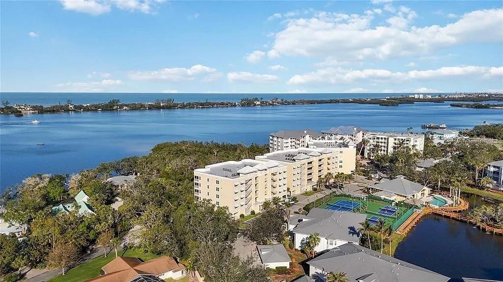 280 HIDDEN BAY DR #302, OSPREY, FL, 34229