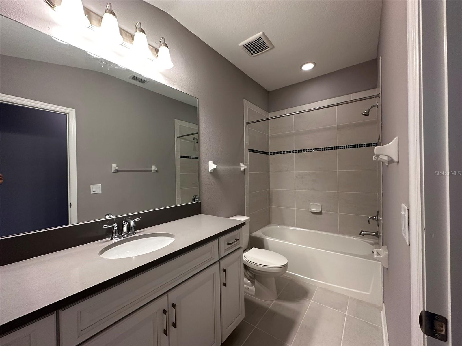 29850 SOUTHWELL LN, WESLEY CHAPEL, FL, 33543