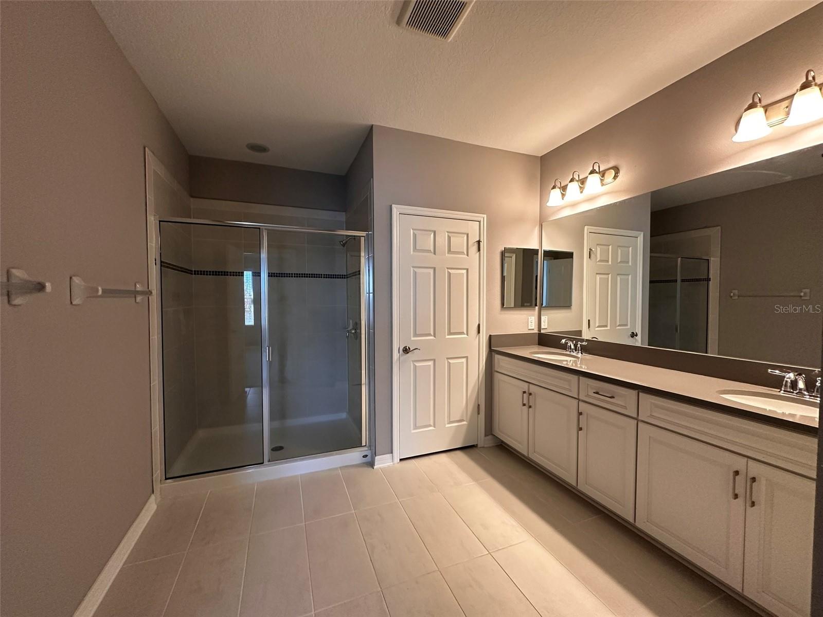 29850 SOUTHWELL LN, WESLEY CHAPEL, FL, 33543