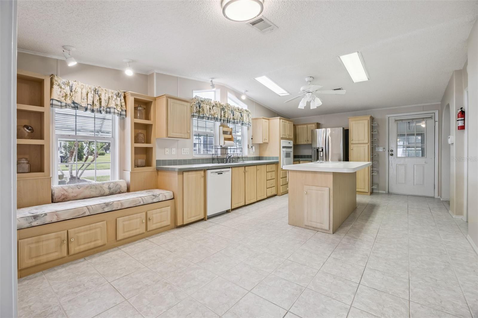 5274 ISLAND VIEW CIR N, POLK CITY, FL, 33868
