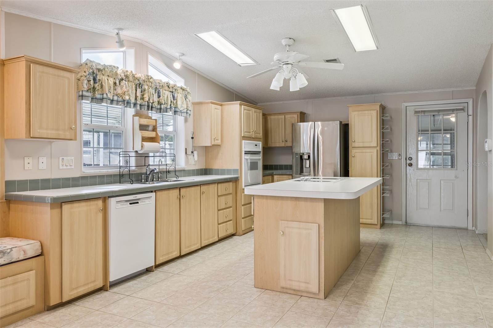 5274 ISLAND VIEW CIR N, POLK CITY, FL, 33868