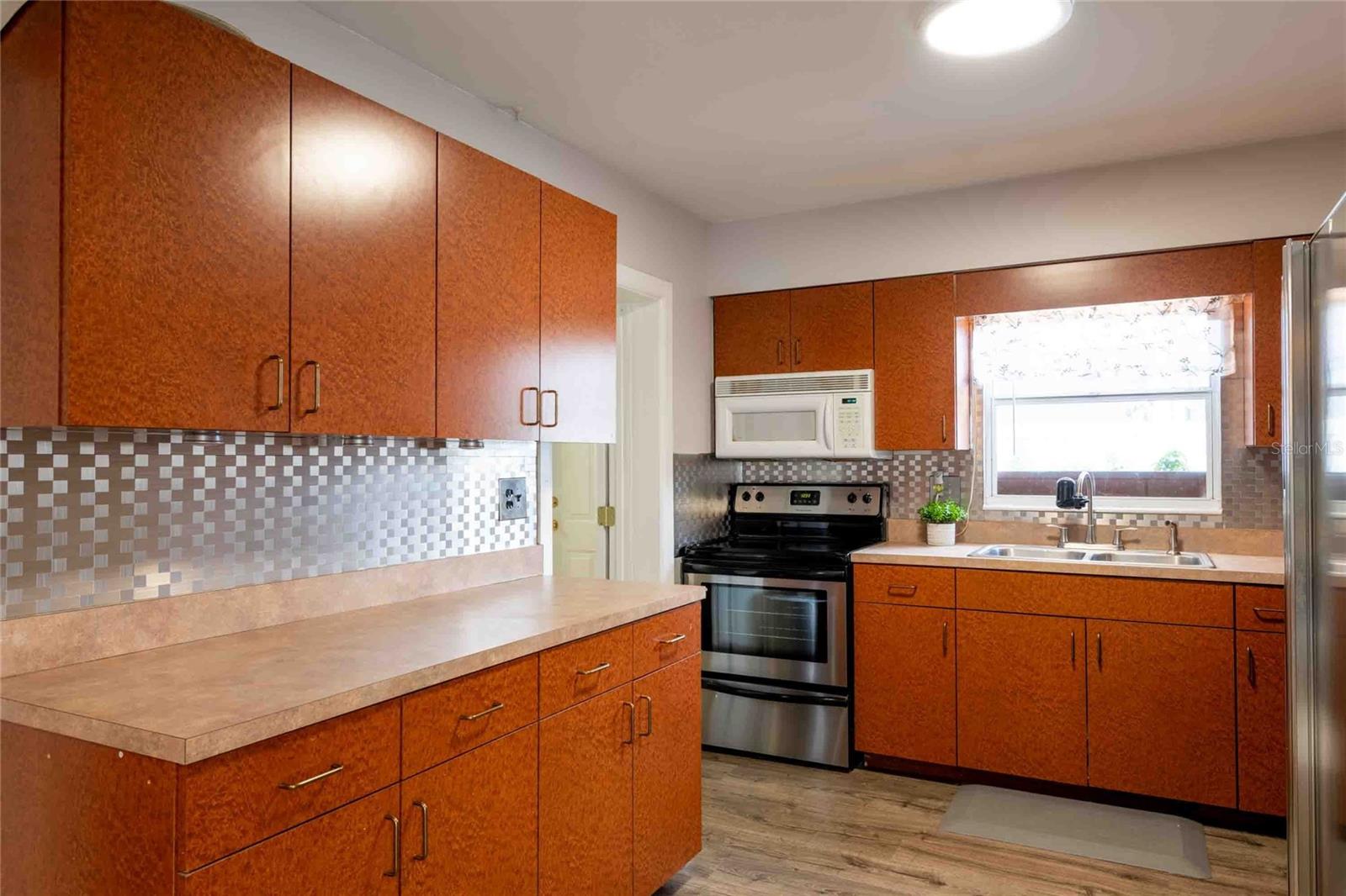 7003 N HOWARD AVE, TAMPA, FL, 33604