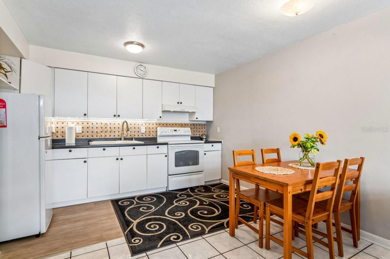 4363 TAHITIAN GARDENS CIR #B, HOLIDAY, FL, 34691