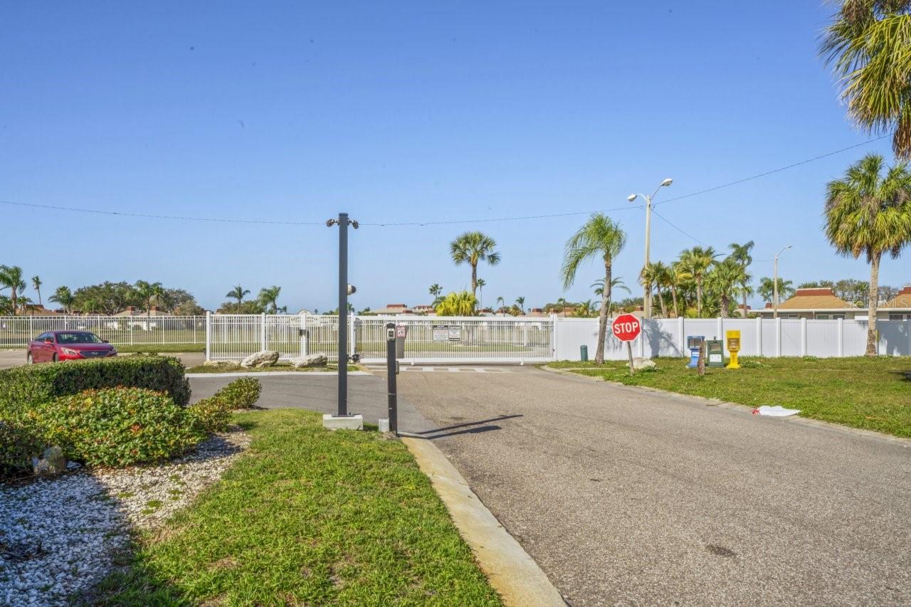 4363 TAHITIAN GARDENS CIR #B, HOLIDAY, FL, 34691