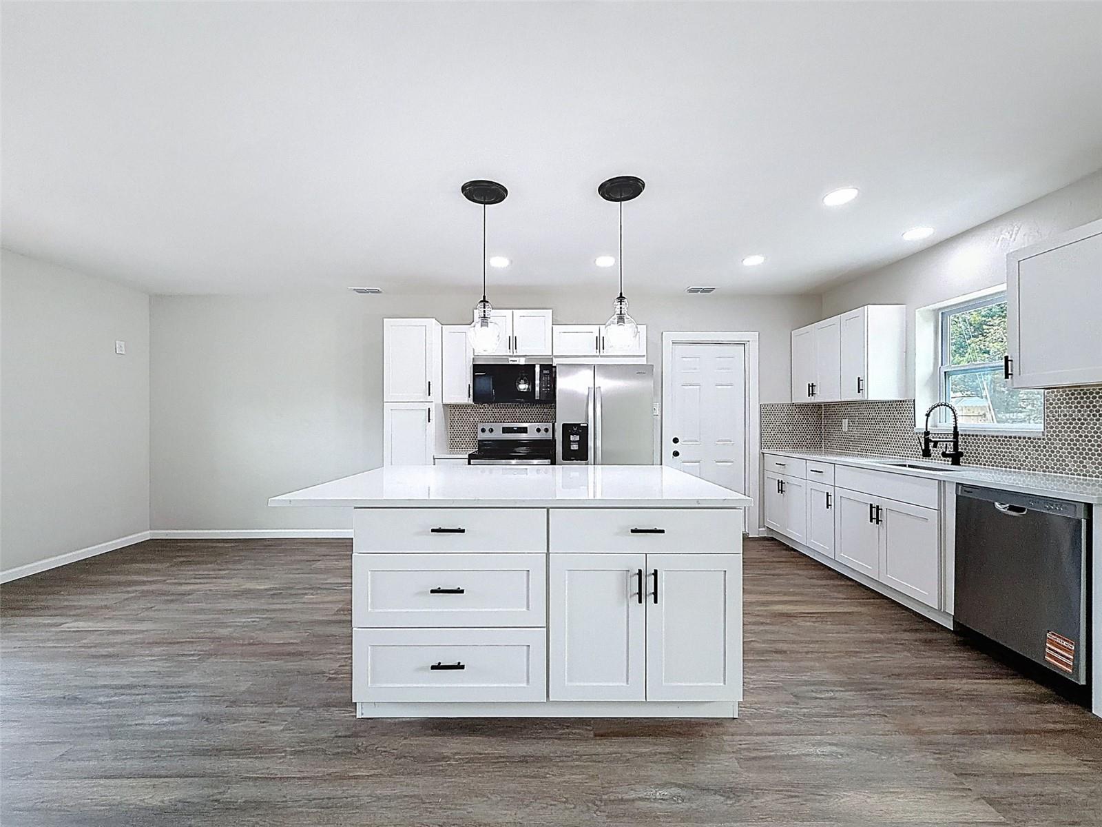 7648 15TH AVE N, ST PETERSBURG, FL, 33710