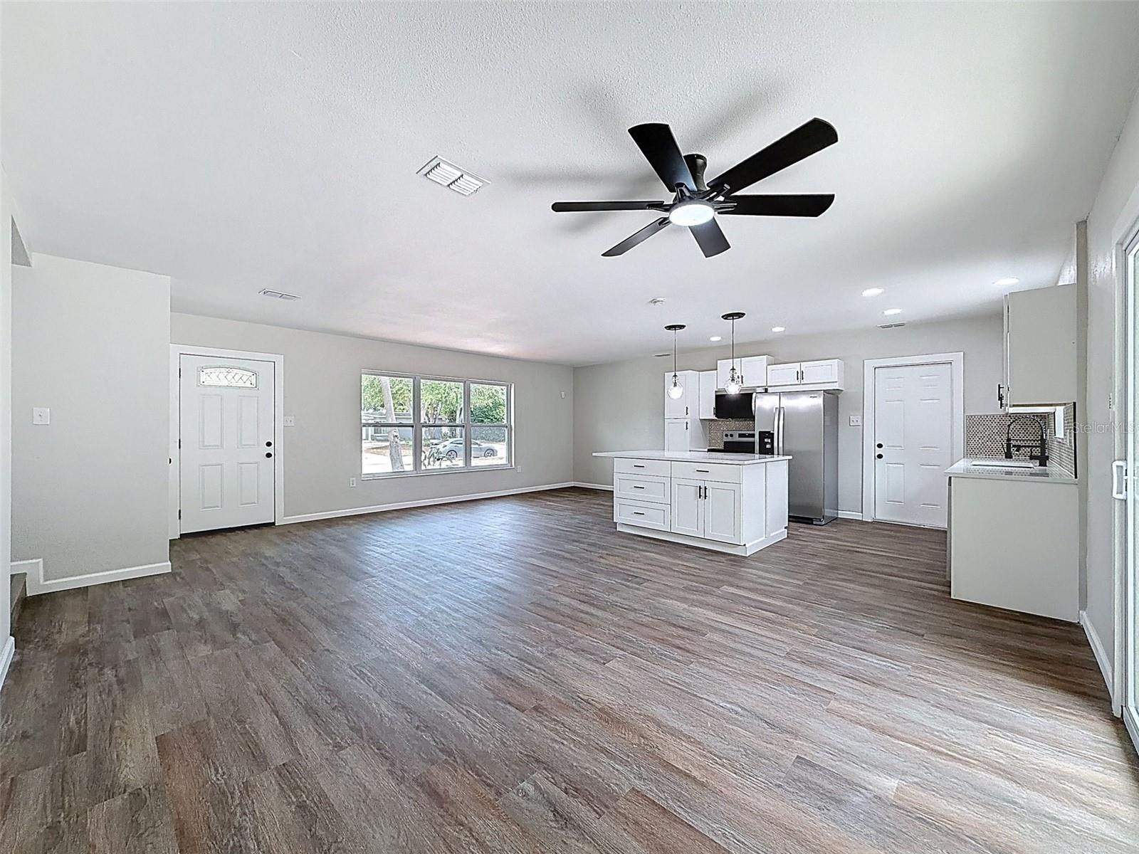 7648 15TH AVE N, ST PETERSBURG, FL, 33710