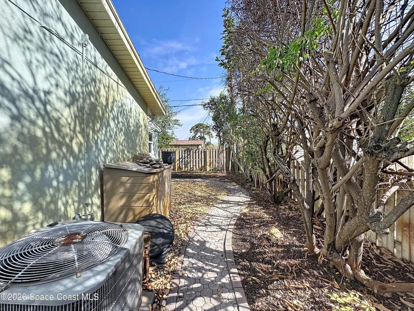 1315 LESTER CT, MERRITT ISLAND, FL, 32952