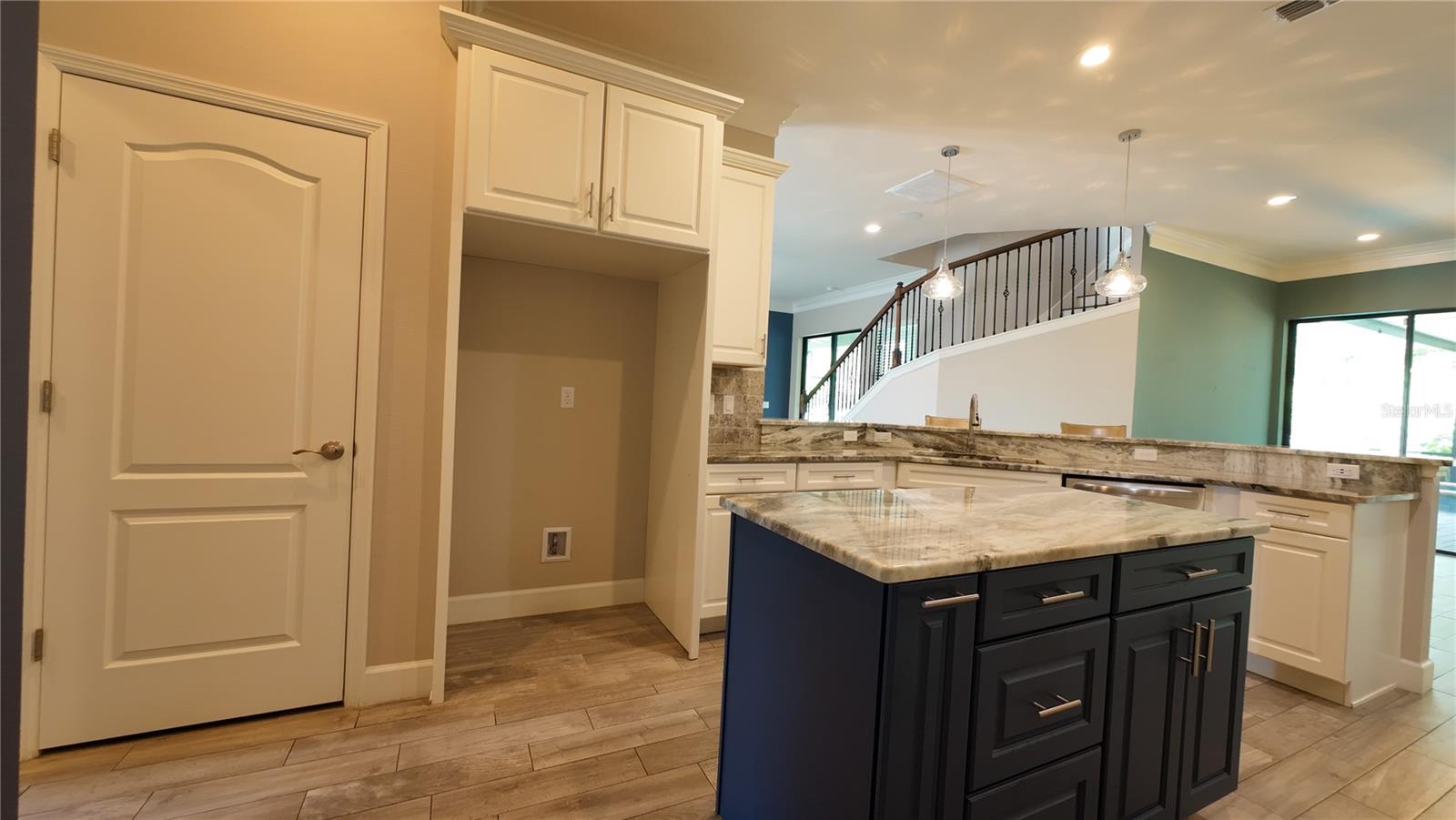 2120 SOUTHERN OAKS LN, LAKELAND, FL, 33813