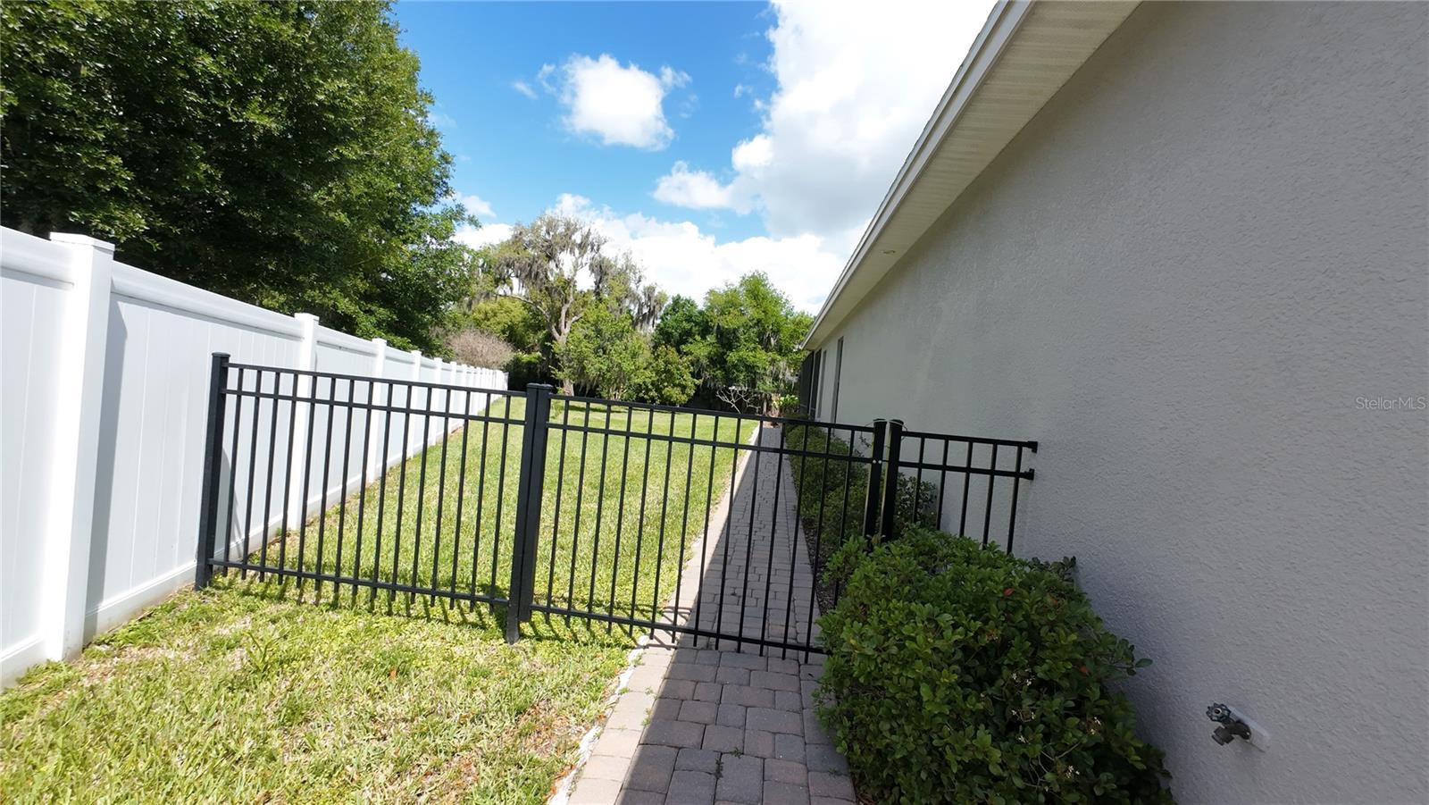 2120 SOUTHERN OAKS LN, LAKELAND, FL, 33813