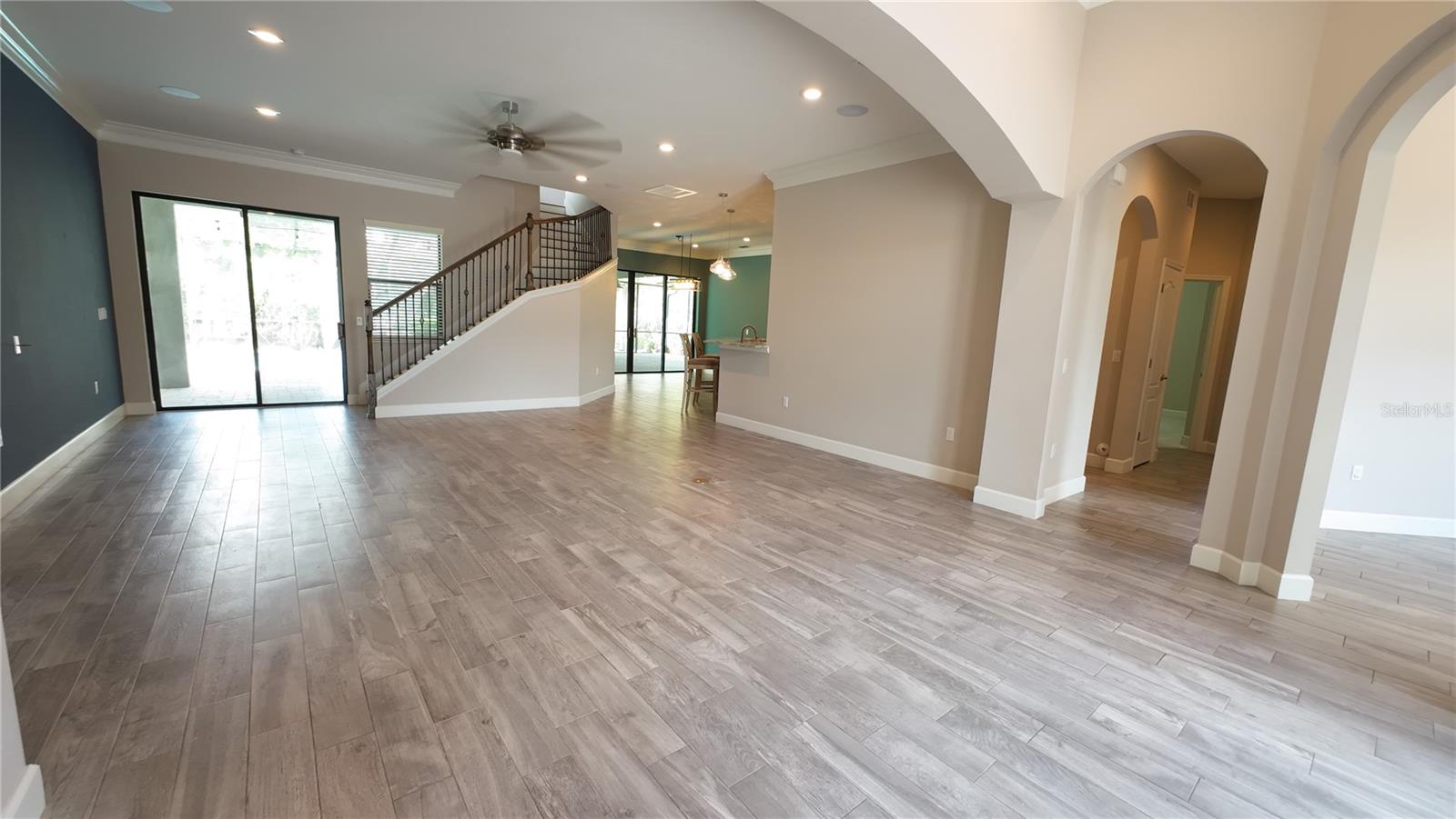 2120 SOUTHERN OAKS LN, LAKELAND, FL, 33813