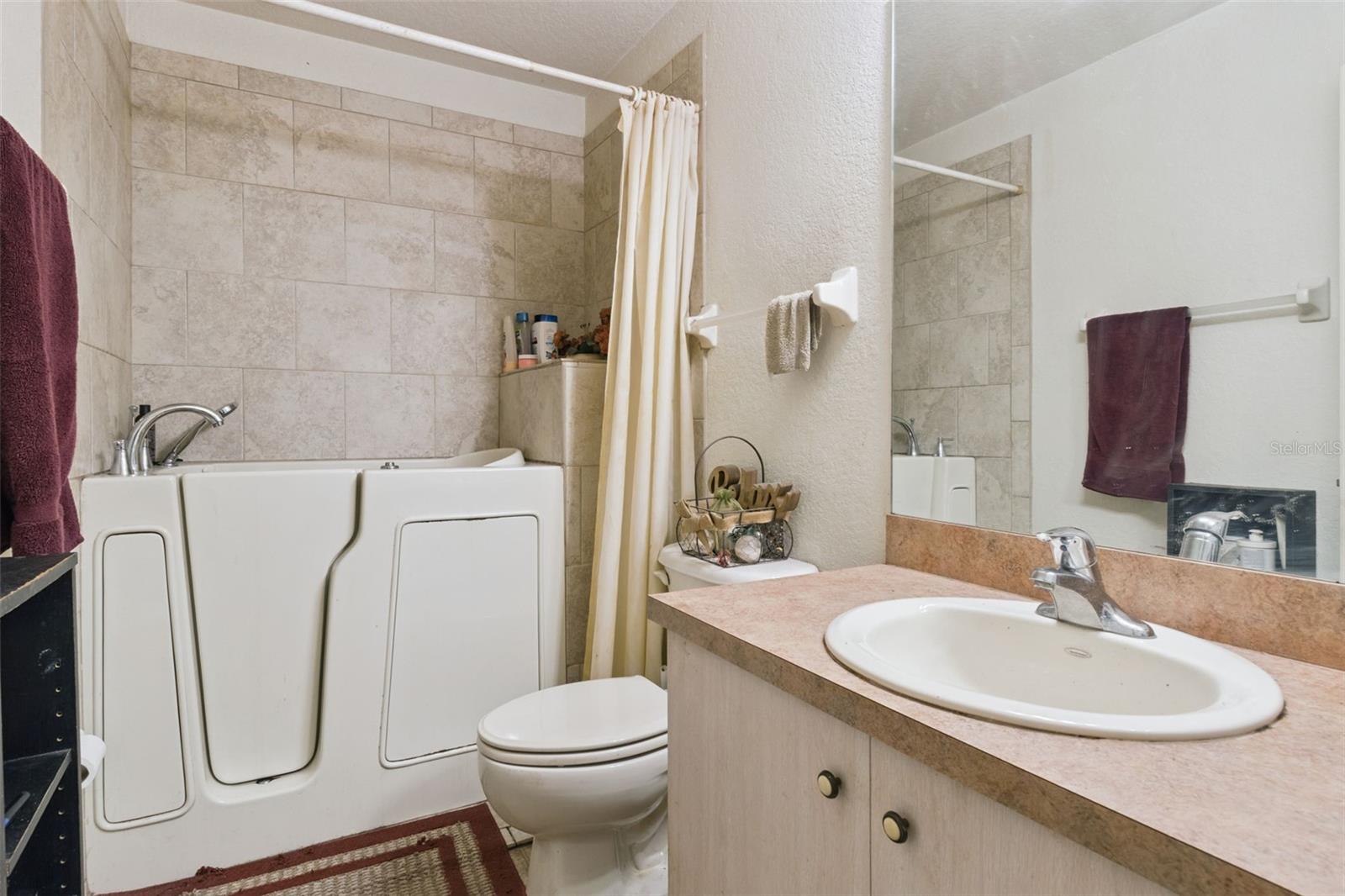 1246 ALLIGATOR ALY, HAINES CITY, FL, 33844