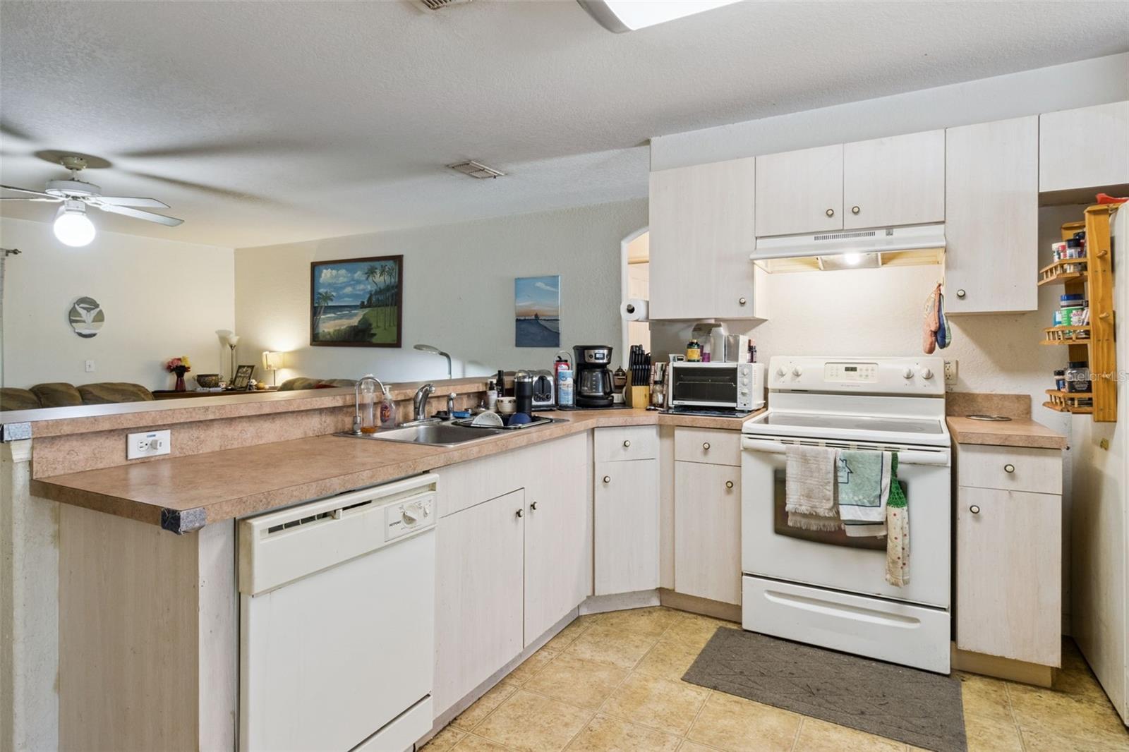 1246 ALLIGATOR ALY, HAINES CITY, FL, 33844