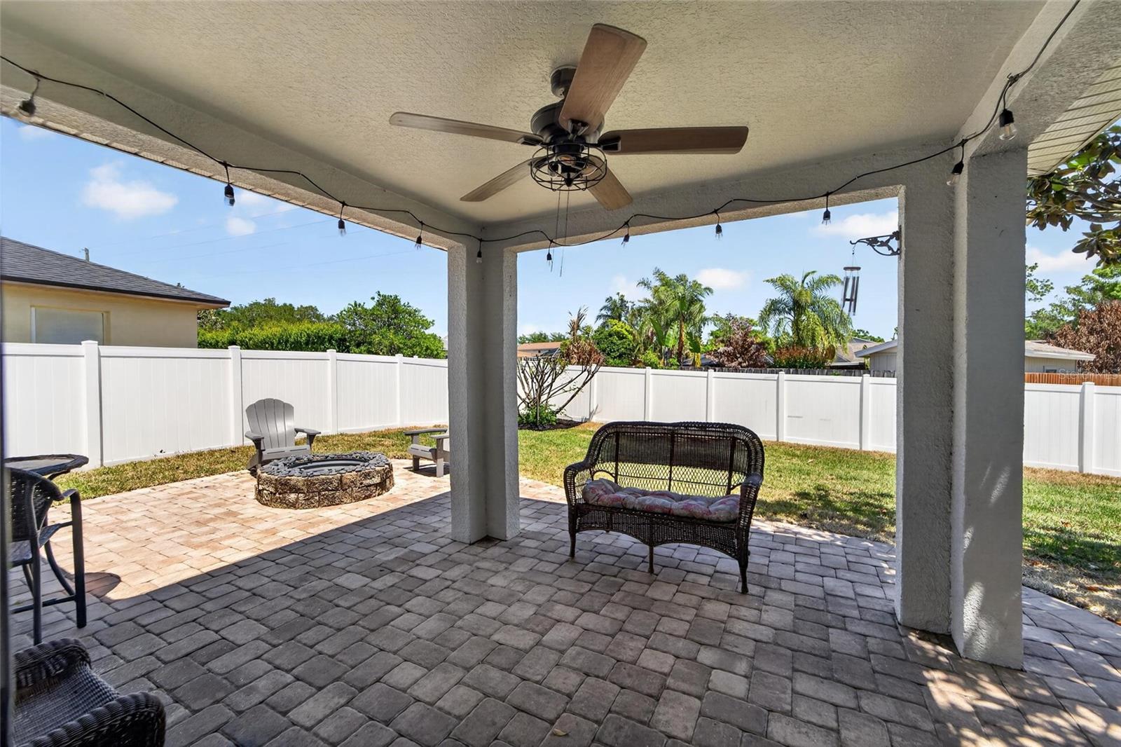 1730 CANOE DR, LUTZ, FL, 33559