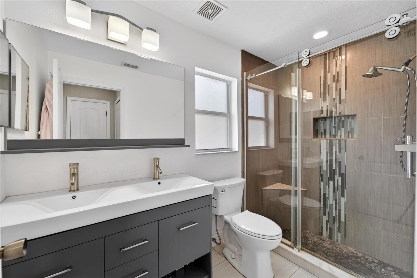 1730 CANOE DR, LUTZ, FL, 33559