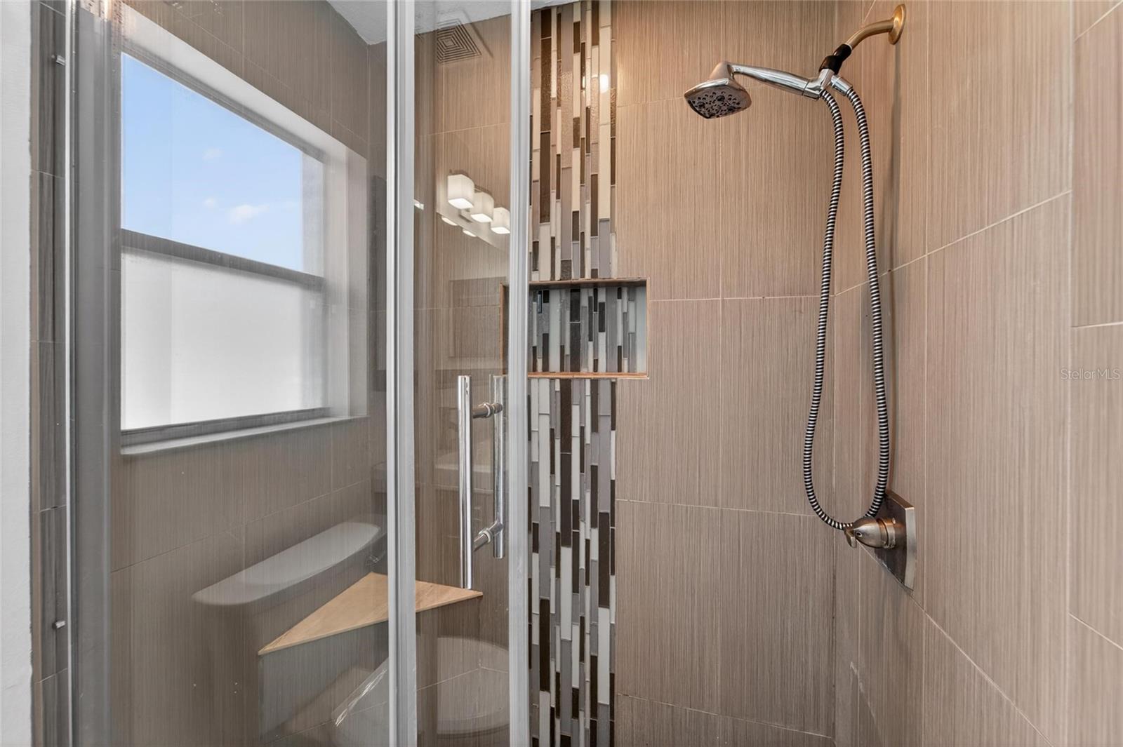 1730 CANOE DR, LUTZ, FL, 33559