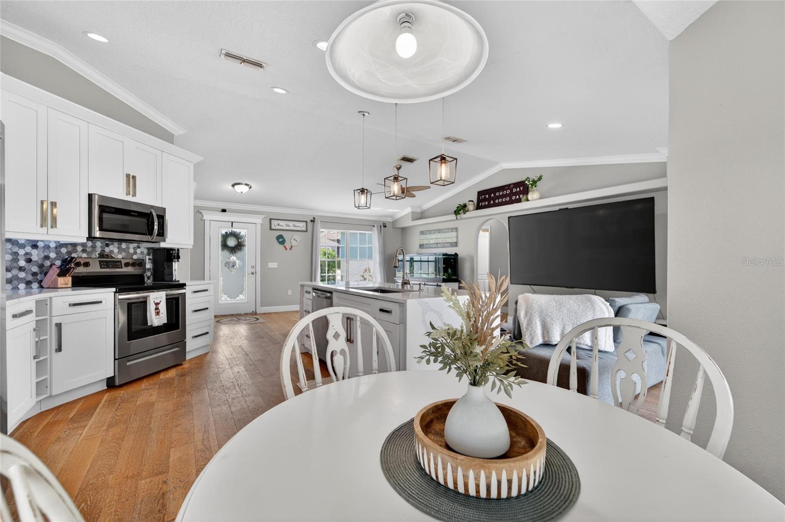 1730 CANOE DR, LUTZ, FL, 33559