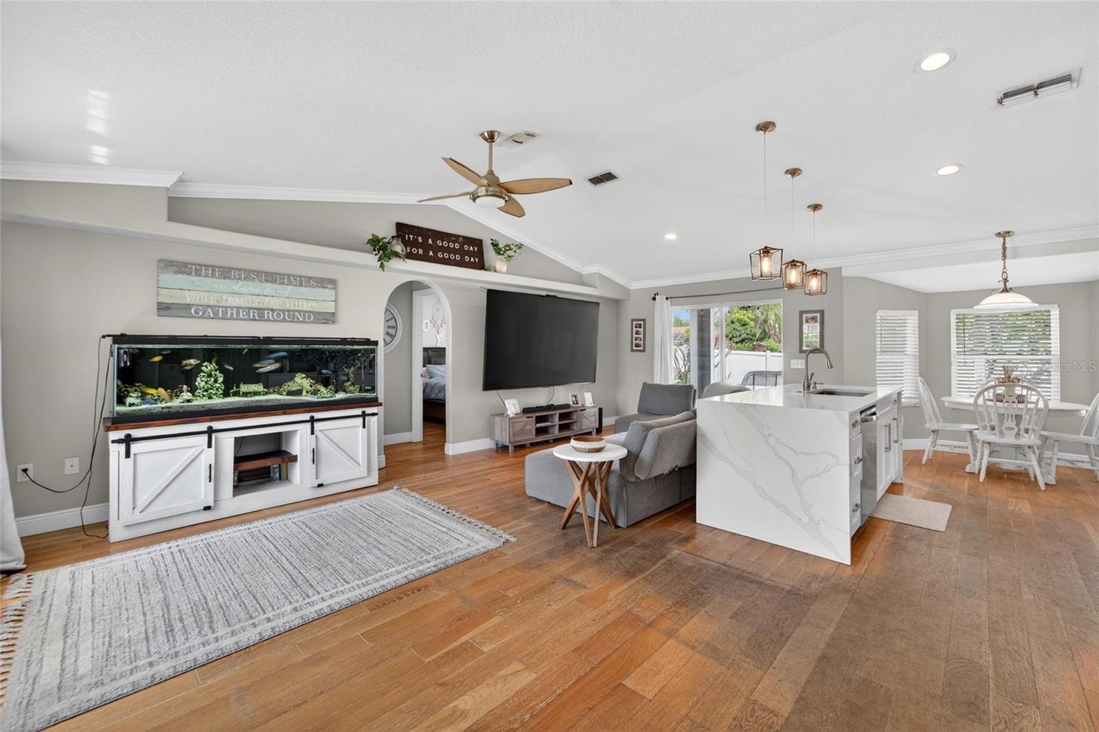 1730 CANOE DR, LUTZ, FL, 33559